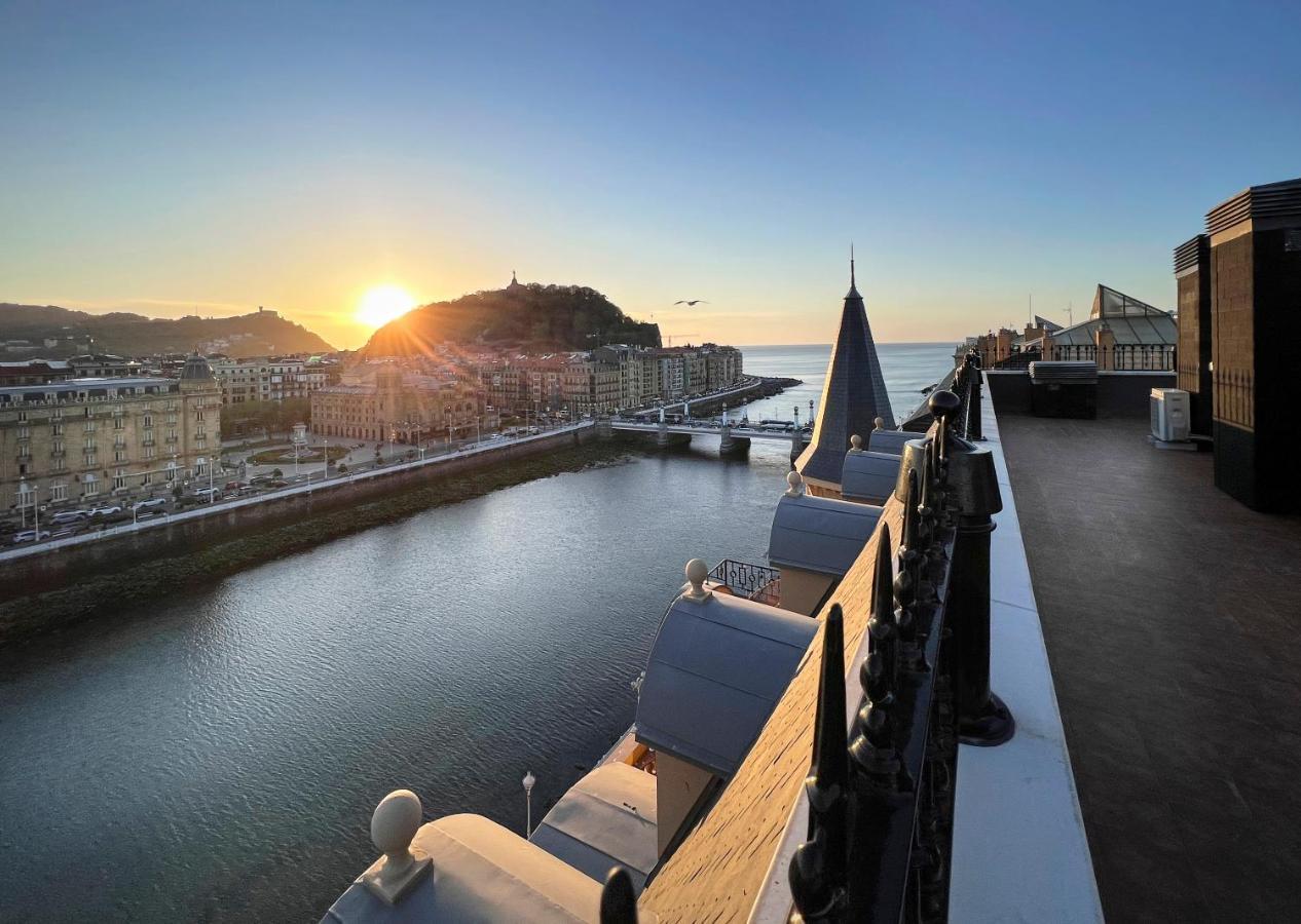 Deluxe Apt-Views To Historic Maria Cristina Hotel San Sebastián Exterior photo