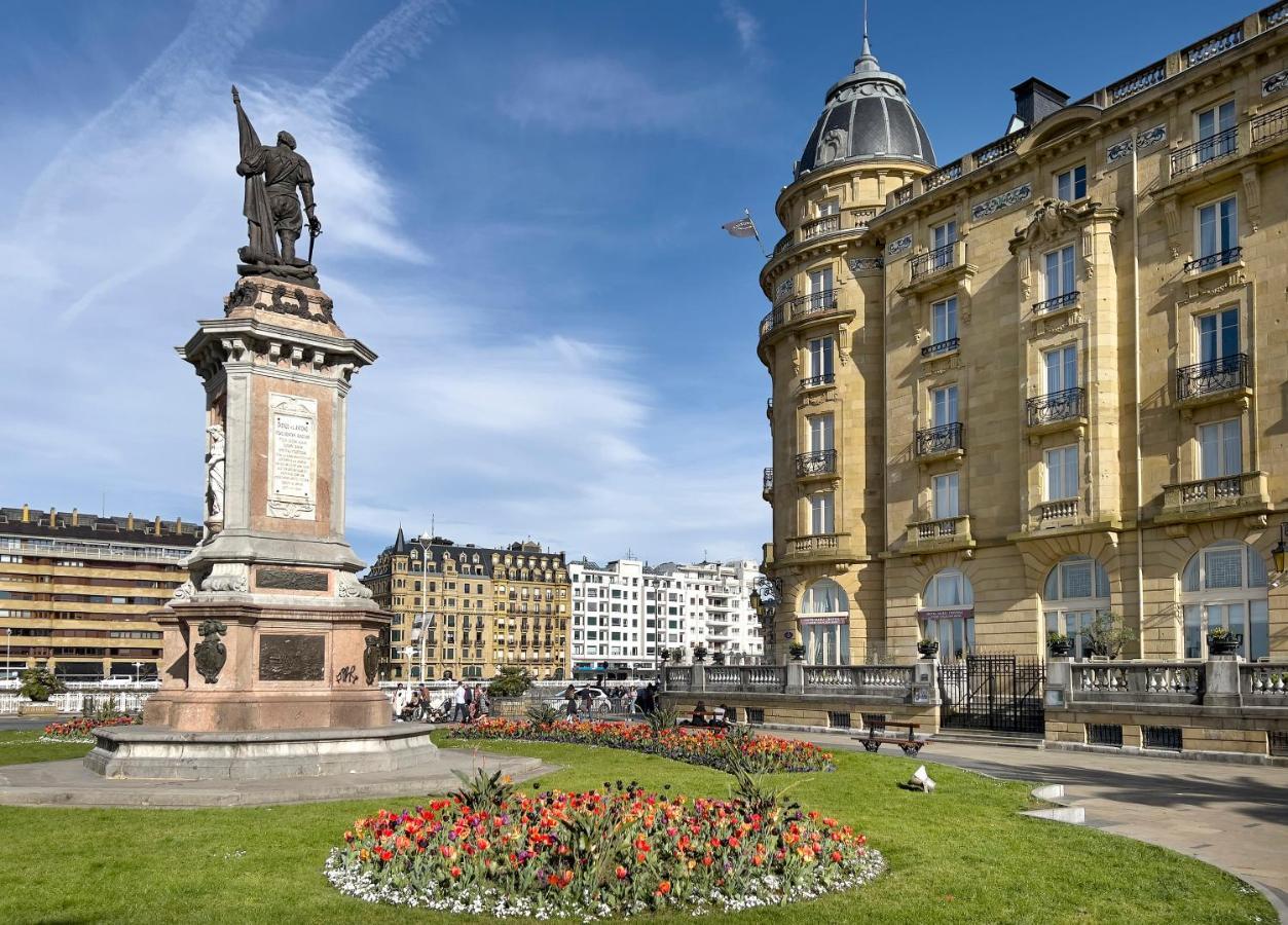 Deluxe Apt-Views To Historic Maria Cristina Hotel San Sebastián Exterior photo