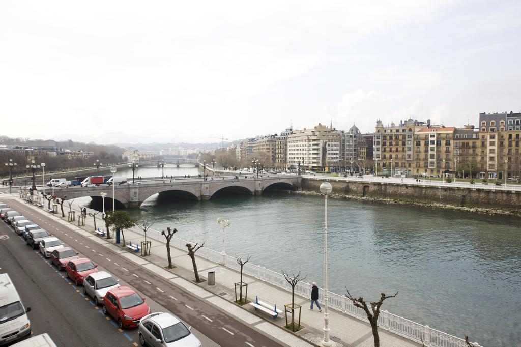 Deluxe Apt-Views To Historic Maria Cristina Hotel San Sebastián Exterior photo